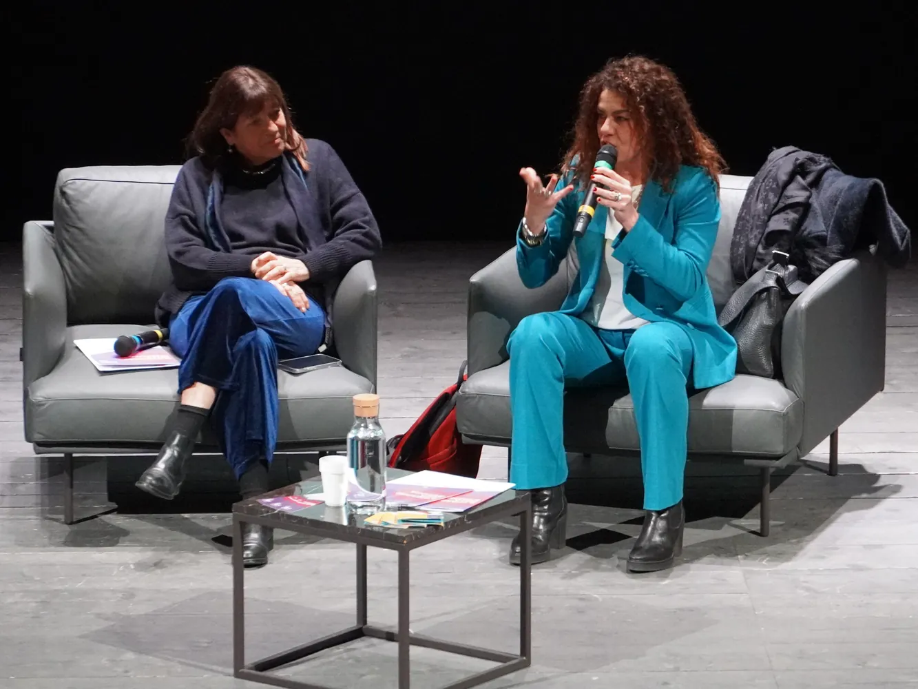 Foto dell’incontro Voci che sfidano la violenza di genere del Meeting del Volontariato 2025 "Il Coraggio della Speranza" 12 Dicembre 2025 ore 10:00 - Maria Pia Vigilante presidente Giraffa APS e Antonietta Guerra Giudice monocratico Tribunale Bari